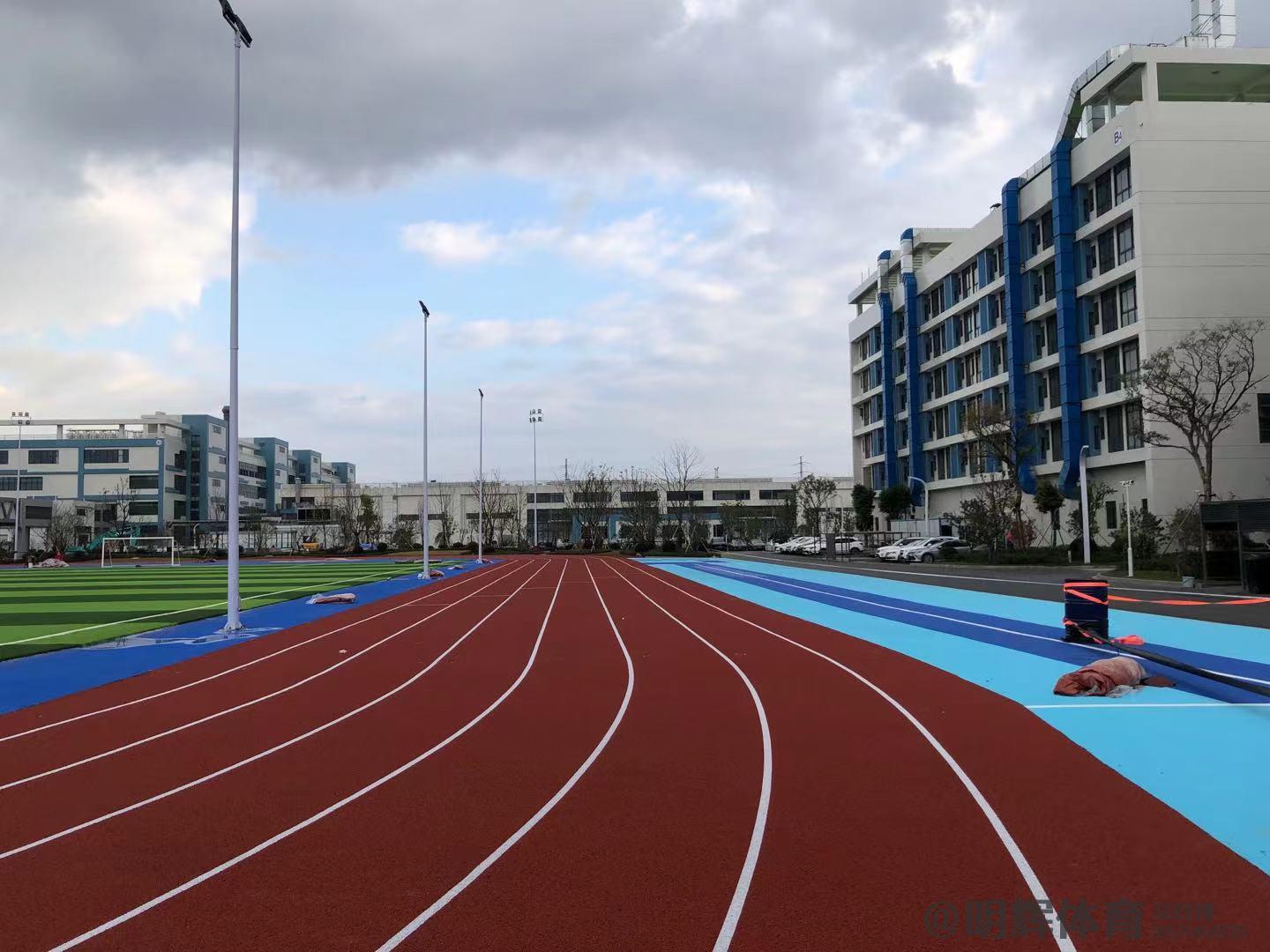 浪卡子透气型塑胶跑道的价格是多少